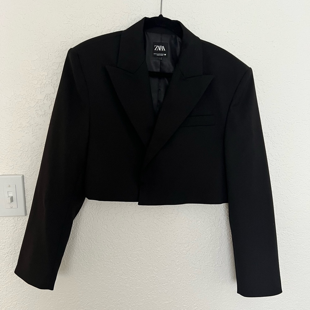 Zara Women's Black Cropped Blazer